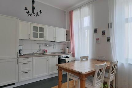 (EF1118_M) Dresden: Blasewitz, möblierte 2-Zimmer-Wohnung mit Dusche, Wanne, PKW-Stellplatz und Balkon