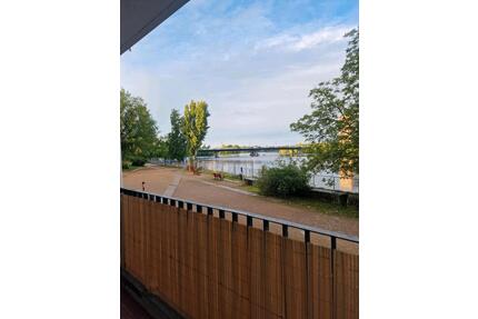 Exklusive Havelblick-Wohnung in der Wasserstadt Spandau – Balkon, - Berlin