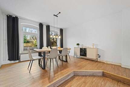 Haus zum Kaufen in Hohenwestedt 269.000,00 € 221.93 m²