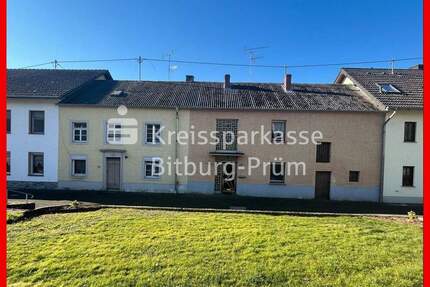 Ein- Zweifamilienhaus mit Potential in schöner Lage - Menningen