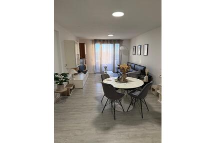 Moderne, helle, sanierte 2-Zimmerwohnung TOP AUSSICHT - Siegburg