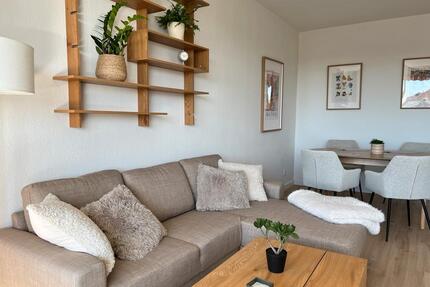 Möblierte Wohnung mit toller Aussicht in Düsseldorf Lörick