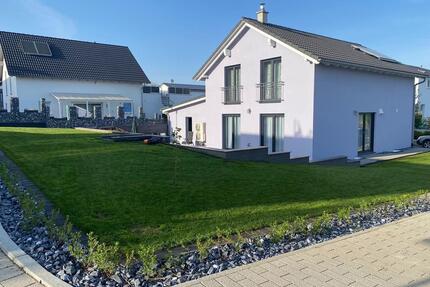 Einfamilienhaus mit Terrasse und Garten in Jestetten