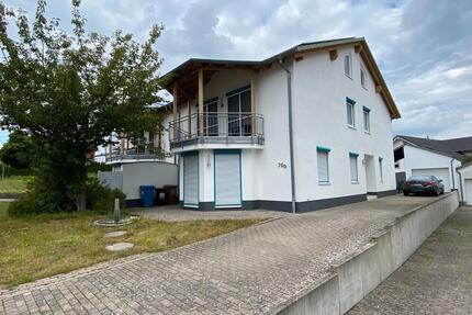 Gepflegte Doppelhaushälfte 6 ZKB, ca. 204m² WFL, in verkehrsberu - Mackenbach