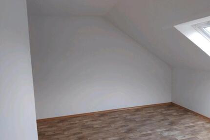 Wohnung 4 Zimmer - 700,00&nbsp;EUR Kaltmiete, ca.&nbsp; 90,00&nbsp;m&sup2; in Freihung (PLZ: 92271)