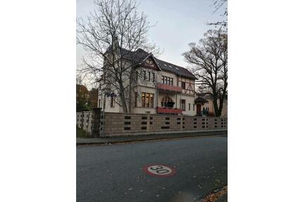 Wunderschöne 3 Raumwohnung mit großem Balkon und Ankleidezimmer - Heidenau