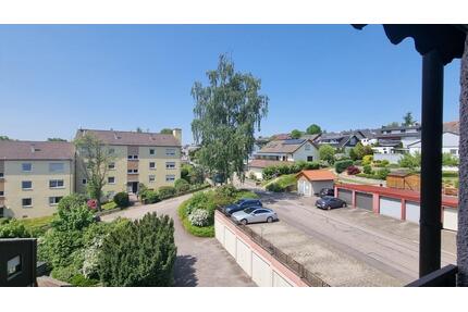 Helle & gemütliche 2-Zi.-Whg. in Altensteig, Hausmeister, Balkon