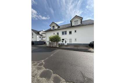 Wohnung zum Kaufen in Biebertal 315.000,00 € 82.82 m²