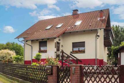 Haus zum Kaufen in Zeitz 299.000,00 € 143 m²