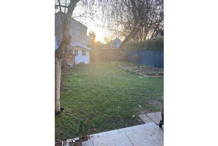 3-Zimmer-Wohnung mit traumhaftem Garten - Düsseldorf Stadtbezirk 8