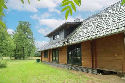 Einfamilienhaus mit originaler Spreewaldscheune in idyllischer Alleinlage auf 6 Hektar Naturparadies - Burg (Spreewald)