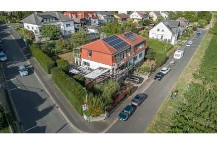 Bestlage Rüdesheim: 3-Familienhaus mit Rheinblick & Pool - Rüdesheim am Rhein