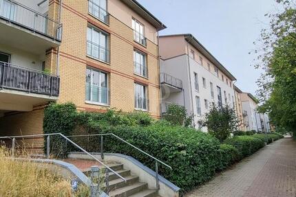Lichtdurchflutetes Wohnen mit großzügiger Dachterrasse zum Entspannen - Schwerin Gartenstadt