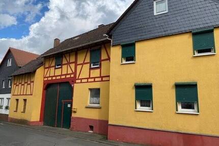 Charmante Hofreite - 265.000,00&nbsp;EUR Kaufpreis, ca.&nbsp; 233,00&nbsp;m&sup2;&nbsp;Wohnfl&auml;che in Hüttenberg (PLZ: 35625) Vollnkirchen