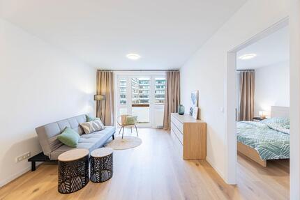 Möblierte, sanierte 2-Zimmer-Wohnung mit separater Küche & Balkon - Nürnberg Langwasser