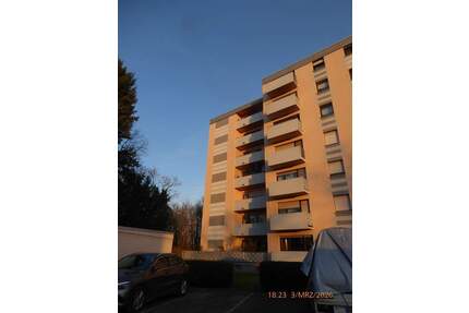 großzügige 3 Zimmer-Wohnung, Loggia, Keller, KfZ-Stellplatz - in eigener Sache - zu vermieten - Lampertheim