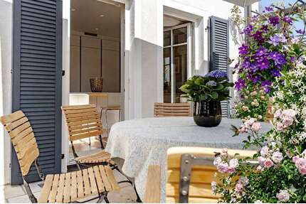 Haus zum Kaufen in Pullach im Isartal 4.565.000,00 € 298.78 m²