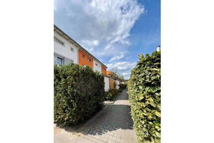 Einziehen & wohlfühlen - 4 Zimmer mit Carport - Hamburg Rahlstedt