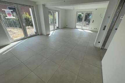 Wohnung zum Mieten in Mettmann 2.650,00 € 190 m²