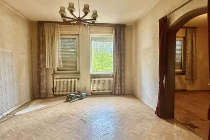 Haus zum Kaufen in Holzheim 299.000,00 € 145.06 m²