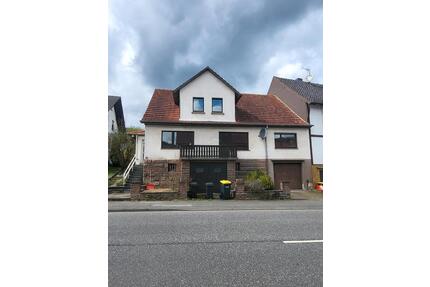 Geräumige Doppelhaushälfte auf 782m². Vollförderfähig - Witzenhausen Hundelshausen