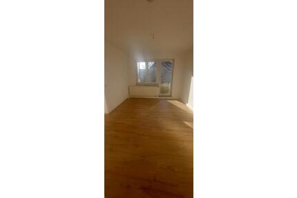 2 Zimmerwohnung - 350,00&nbsp;EUR Kaltmiete, ca.&nbsp; 52,00&nbsp;m&sup2; in Dingelstädt (PLZ: 37351)