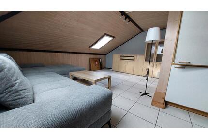 Dachgeschoss Wohnung Teil-Möbiliert - Breitscheid