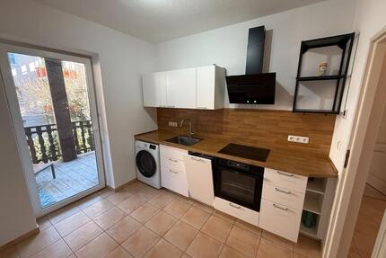 Schöne 3-Zimmer-Wohnung mit großem Balkon & Einbauküche - Arnstadt