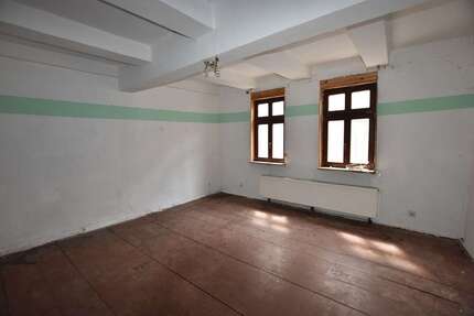 Haus zum Kaufen in Derenburg 30.000,00 € 320 m²