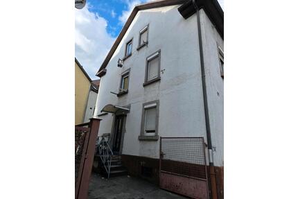 Stilvolle 4-Zimmer-Wohnung in Bad Cannstatt (Stuttgart)