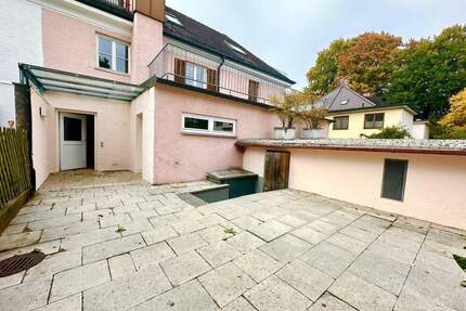 Geschichtsträchtiges Ensemblehaus mit viel Charme und Platz für die Familie! - München Untergiesing-Harlaching