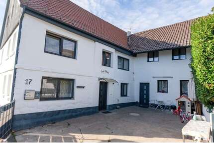 Haus zum Kaufen in Gundelsheim Bachenau 340.000,00 € 300.1 m² - Gundelsheim / Bachenau