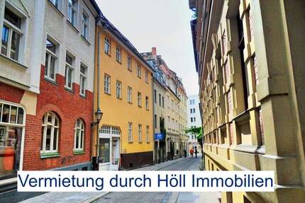 Wohnung zum Mieten in Halle 400,00 € 32 m²