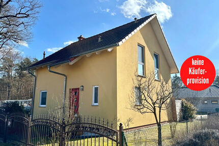 HORN IMMOBILIEN ++ modernes Einfamilienhaus mit Photovoltaikanlage, Garage und Terrasse in Torgelow