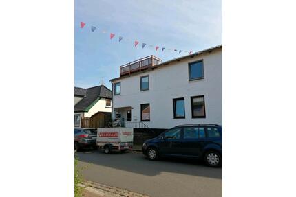 2 Familienhaus - 145.000,00&nbsp;EUR Kaufpreis, ca.&nbsp; 210,00&nbsp;m&sup2; in Burg (Dithmarschen) (PLZ: 25712)