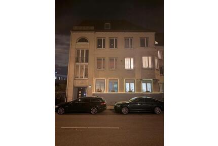 Mehrfamilienhaus zu verkaufen - 480.000,00&nbsp;EUR Kaufpreis, ca.&nbsp; 307,00&nbsp;m&sup2; in Krefeld (PLZ: 47809) Gellep-Stratum