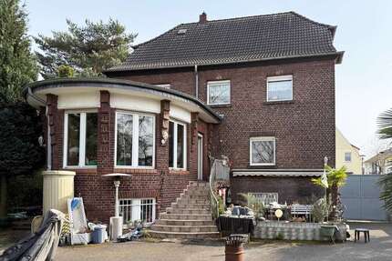 Haus zum Kaufen in Köln 950.000,00 € 310 m²