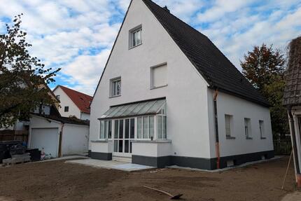 141,5 m² | 7 Zimmer | Wintergarten | 450 m² Grundstück | - Ergolding