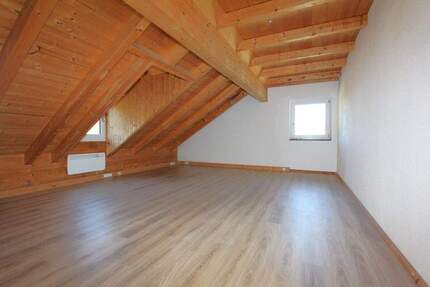 Lichtdurchflutete 2-Zi.-mit Option auf 3-Zi.-DG - Whg. sofort beziehbar! - Sindelsdorf Mühleck