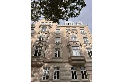 Wohnung zum Mieten in Augsburg 2.679,53 € 158.08 m²