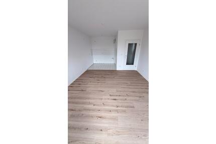 2-Raum-Wohnung in MD, Stadtfeld-West ab sofort zu vermieten - Magdeburg Diesdorf