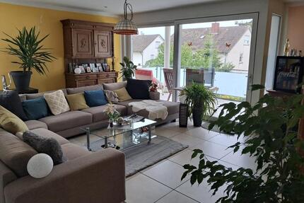Moderne helle Vierzimmerwohnung in ruhiger Wohngegend - Überlingen