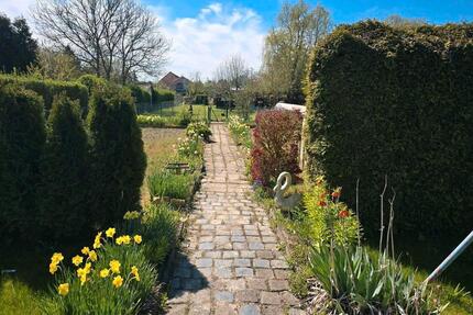 Pachtgarten 400m² im KGV in Straußfurt