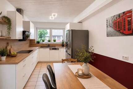 Haus zum Kaufen in Altrip 345.000,00 € 117.91 m²