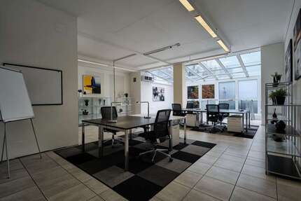 Büro in Walpertskirchen 900,00 € 119 m²