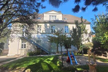 Stattliches 3-Familienhaus mit Garten in ruhiger, zentraler Lage - derzeit als Kinderkrippe genutzt - Wunsiedel