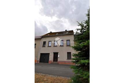 „Viel Wohnraum, solides Haus, Gartenfläche vis-à-vis.“ - Regis-Breitingen