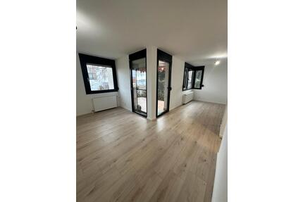 Charmante 2,5 Zimmer Wohnung mit Terrasse - Esslingen am Neckar Brühl