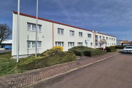 Büro in Sangerhausen 1.500,00 € 335 m²