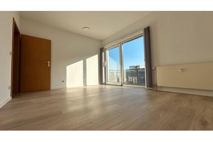 Schöne, moderne, helle 3 Zimmer mit Balkon. Haus wärmeisoliert. - Dessau-Roßlau